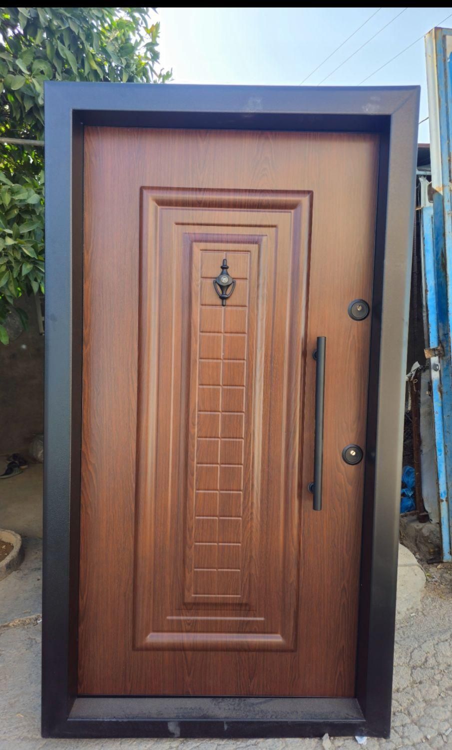 درب ضدسرقت ضدسرقت دکورال فلز طرح چوب نقد چک|مصالح و تجهیزات ساختمان|شیراز, رکنآباد|دیوار