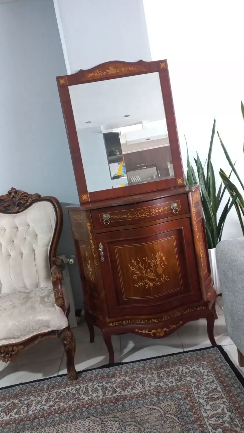 ساعت ایستاده کنسول وآیینه بوفه ومیزغذاخوری|بوفه، ویترین، کنسول|کرج, فاز ۴ مهرشهر|دیوار