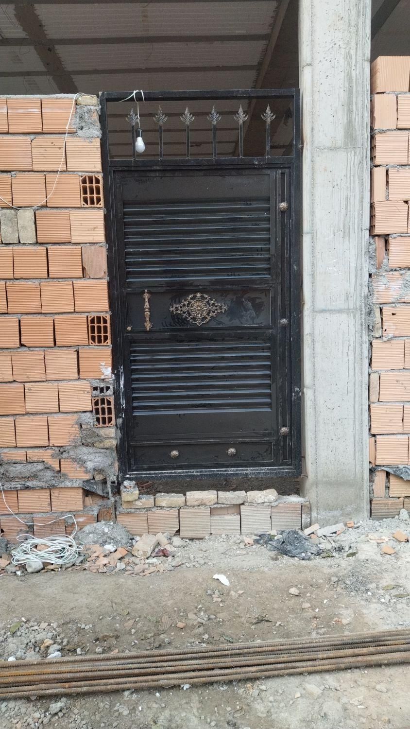 جوشکار سیارخورده کاری وساخت درب حیاطی و باغی|خدمات پیشه و مهارت|گرگان, |دیوار