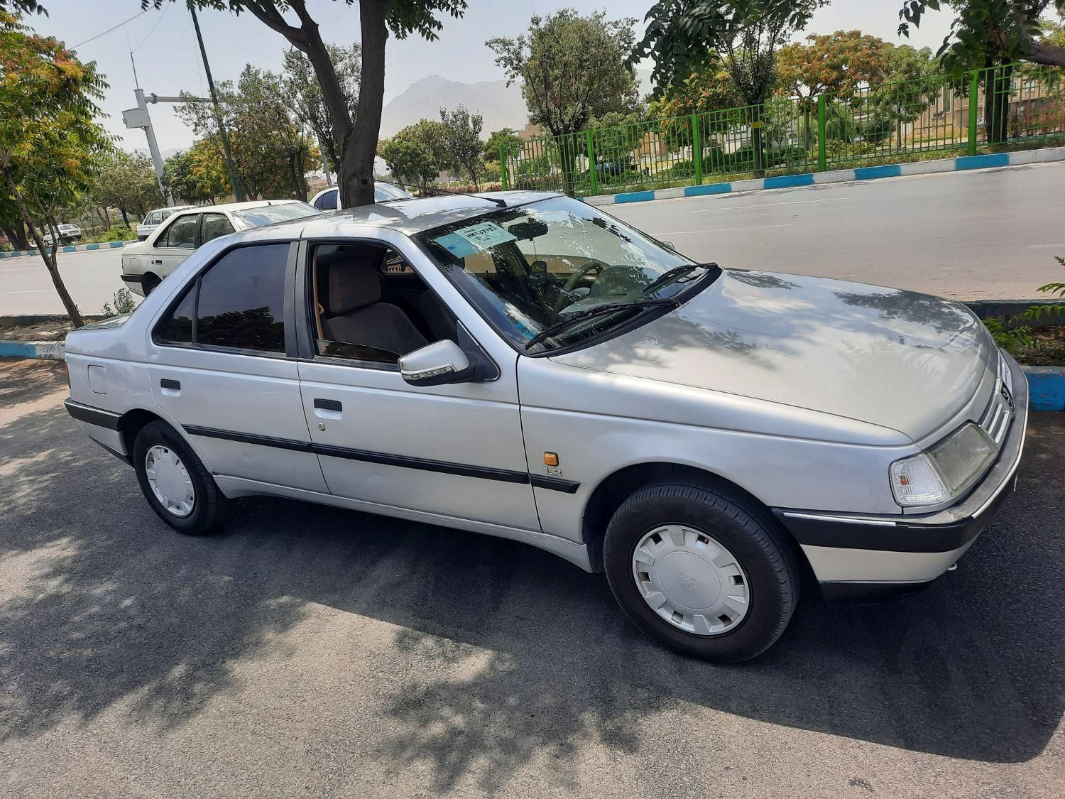پژو 405 GLX بنزینی، مدل ۱۳۹۶|خودرو سواری و وانت|قروه, |دیوار