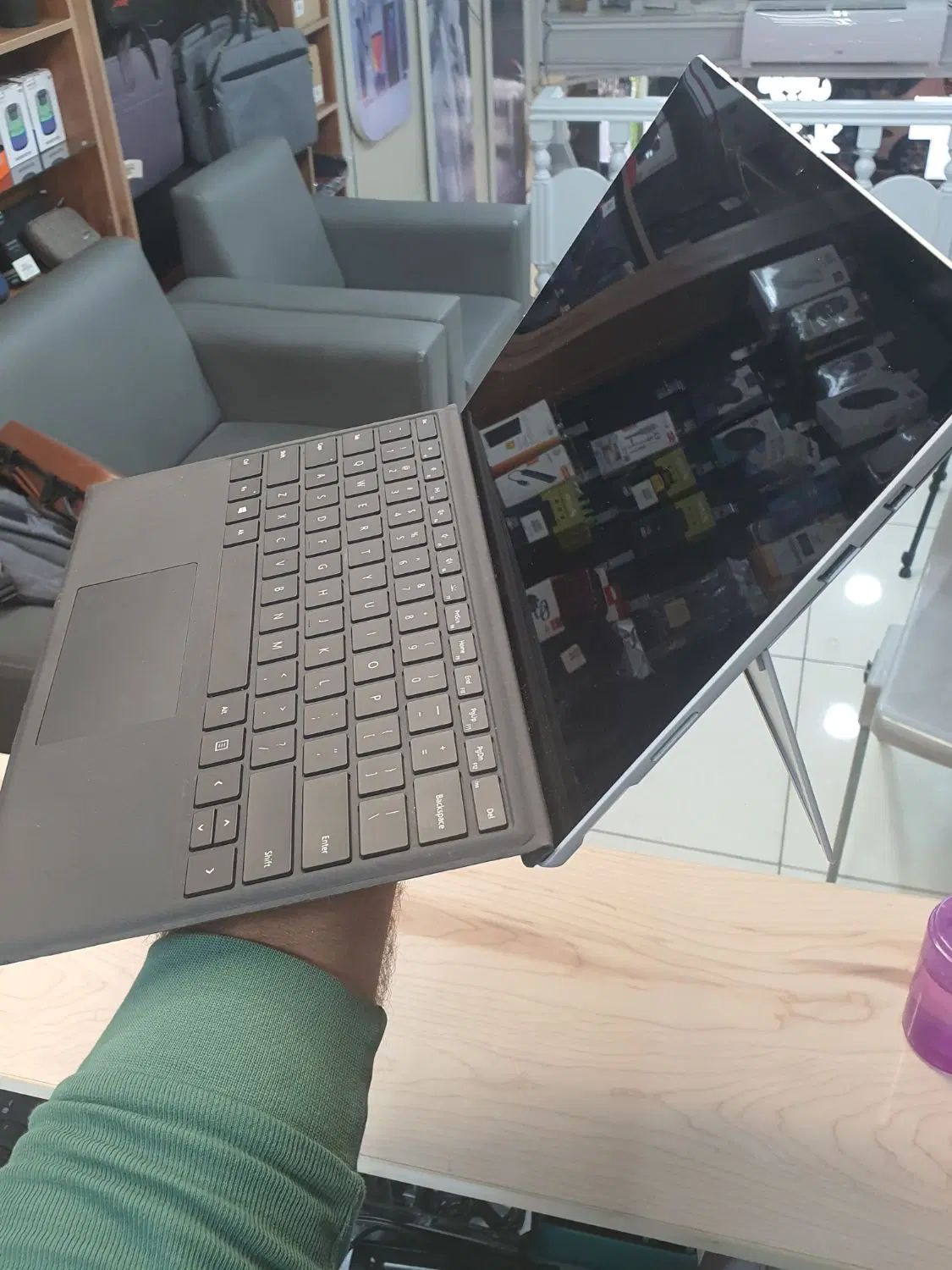 surface pro 5 تمیز|رایانه همراه|همدان, |دیوار