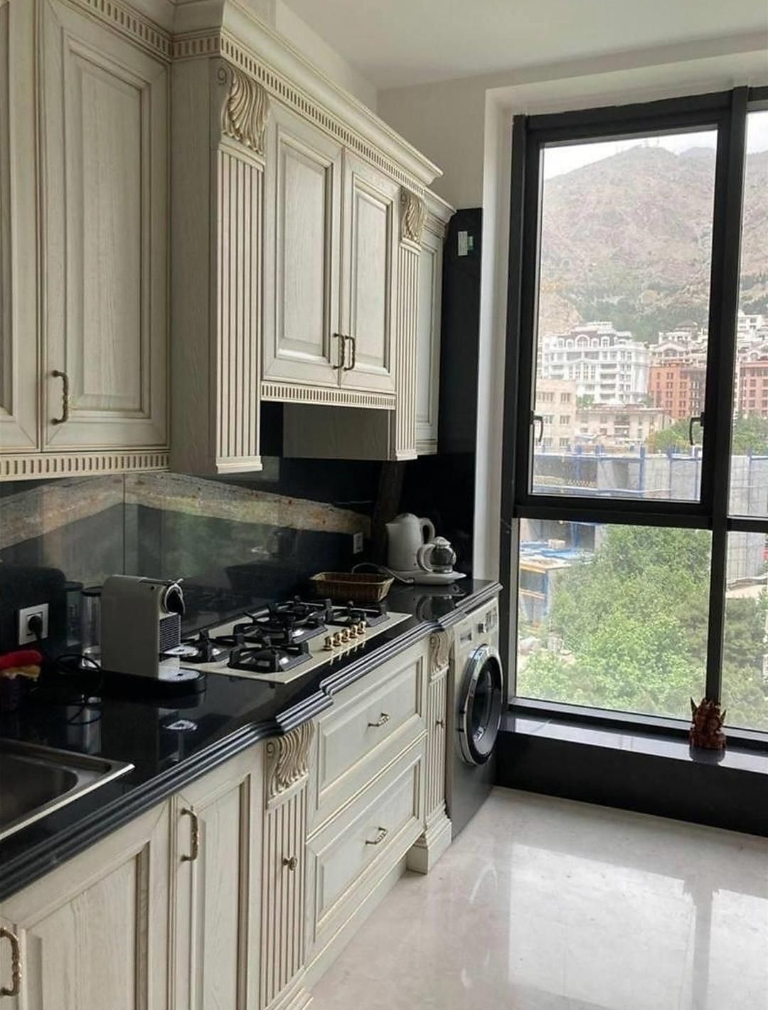 ولنجک 180 متر ،تراس با ویو بی نظیر