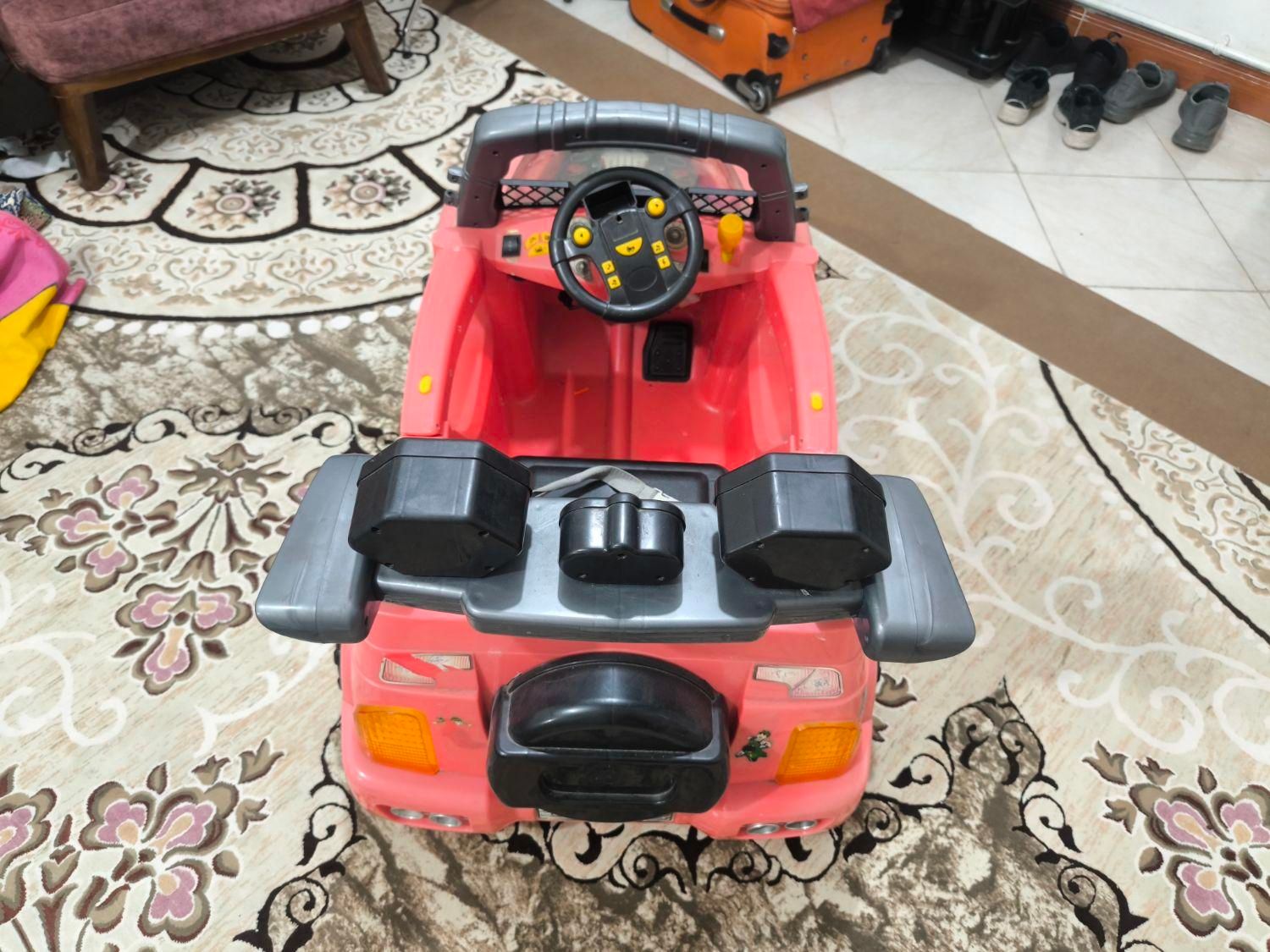 ماشین شارژی دو موتوره|اسباببازی بچه|مشکیندشت, |دیوار