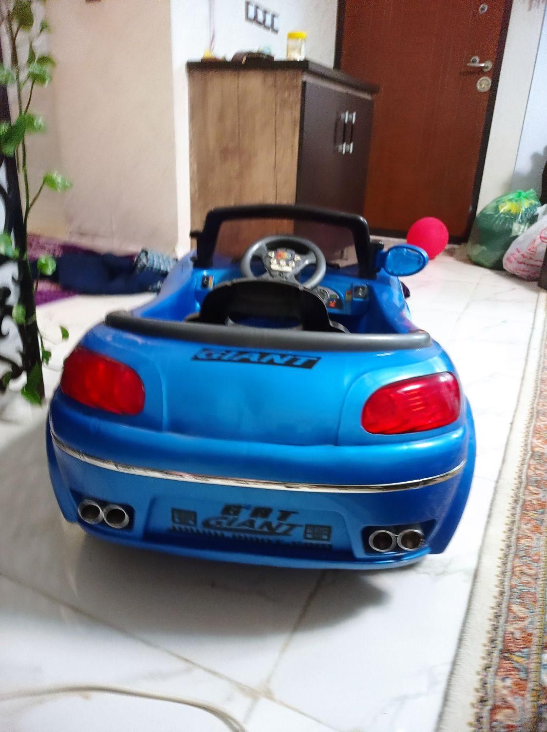 ماشین شارژی مناسب از یکسال تا ۷سال|اسباب‌بازی بچه|رشت, آب و برق|دیوار