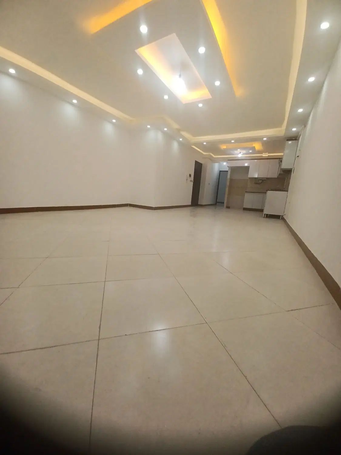 واحد مستقل ۱۰۰ متری با پارکینگ اختصاصی و نورگیر|فروش آپارتمان|رشت, حمیدیان|دیوار