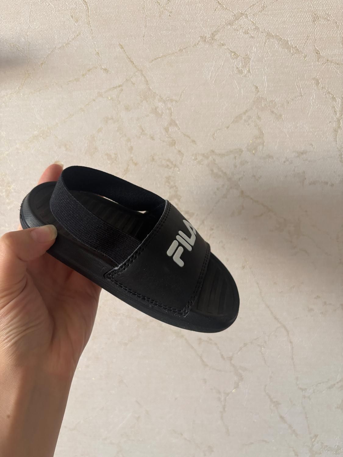 صندل برند Fila|کفش و لباس بچه|تهران, مجیدآباد|دیوار