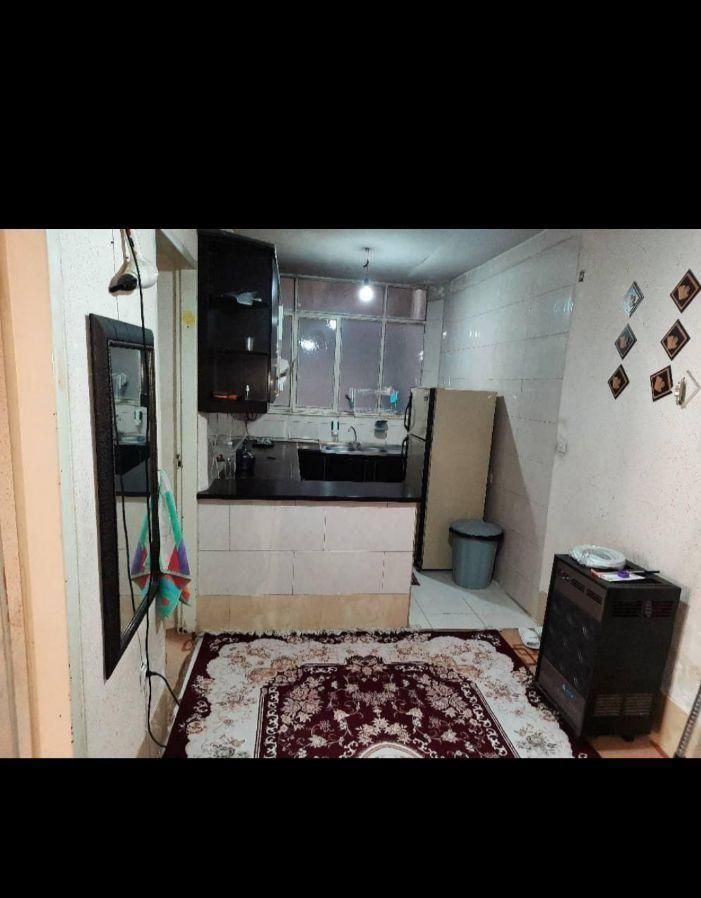 اجاره سوئیت همکف پارکینگ دار.|اجارهٔ کوتاهمدت آپارتمان و سوئیت|کرمان, |دیوار