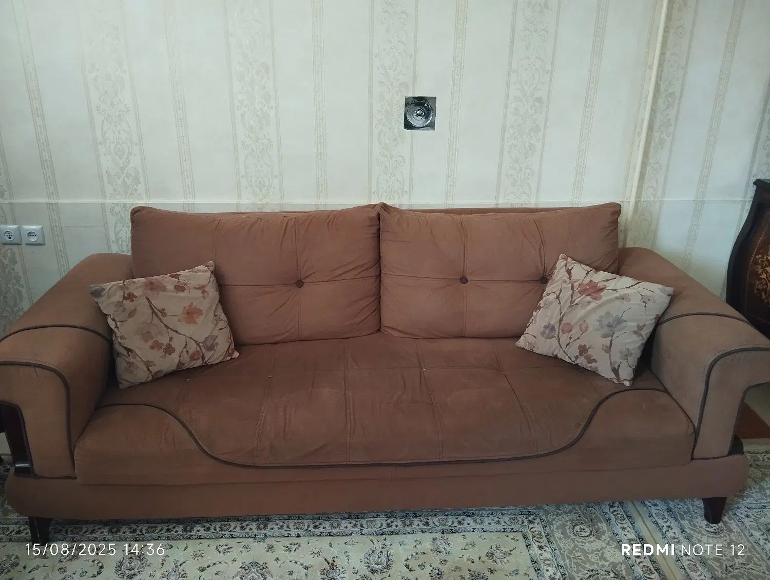 مبلمان ده نفره تخت شو استقبال ترکیه همراه جلو مبلی|مبلمان خانگی و میز عسلی|پیرانشهر, |دیوار