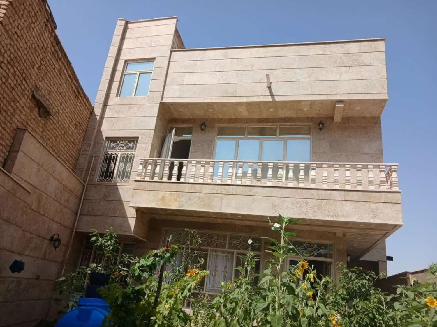 منزل ویلایی دوطبقه فردو|فروش خانه و ویلا|تهران, شهرآرا|دیوار