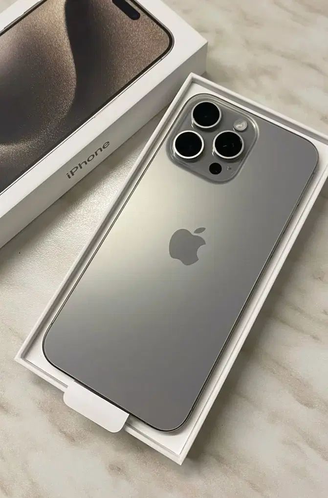 اپل iPhone 15 Pro Max با حافظهٔ ۲۵۶ گیگابایت|موبایل|اصفهان, باغ زرشک|دیوار