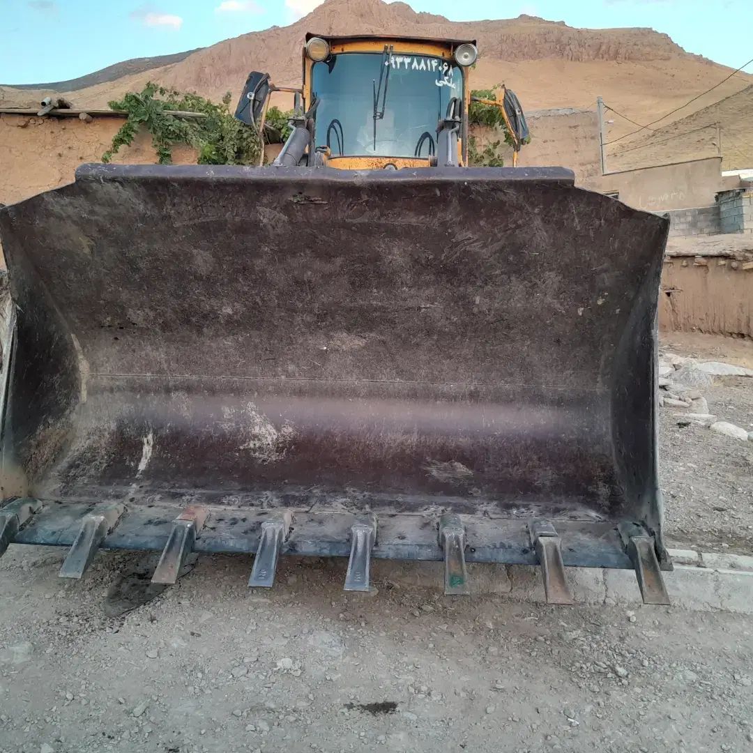 جوشکاری وبرش باموتوربرق کلیه جوشکاری شبانه روزی|ماشینآلات صنعتی|صحنه, |دیوار