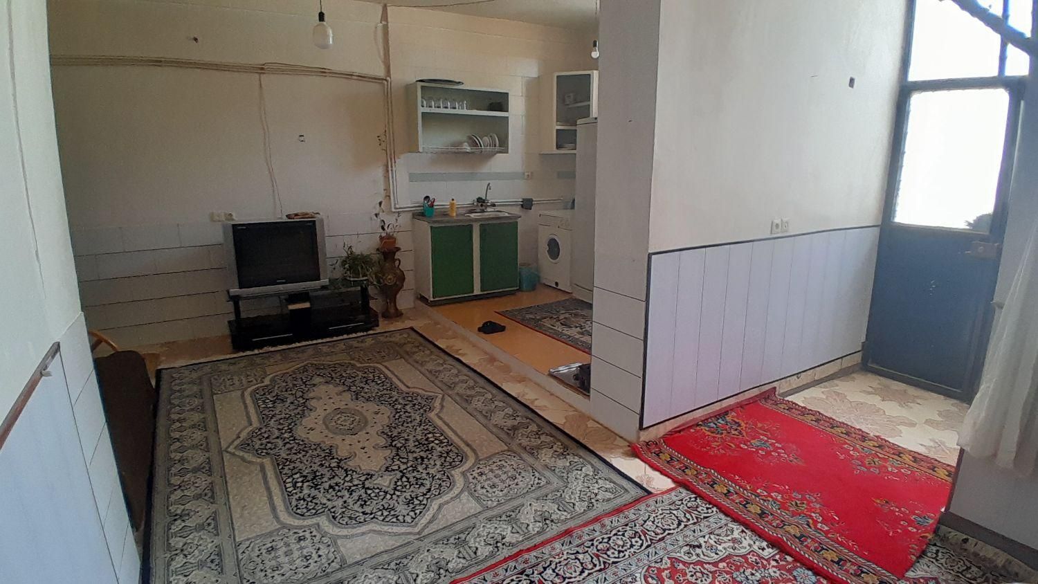 اجاره روزانه/ماهانه،همکف،مرکز بافت|اجارهٔ کوتاهمدت آپارتمان و سوئیت|بافت, |دیوار