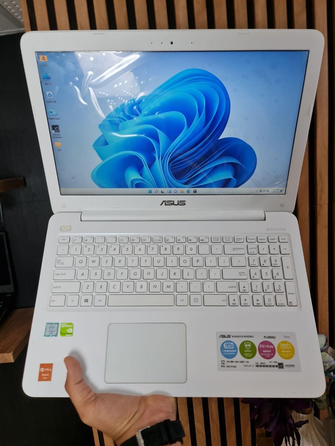 ایسوس فوق باریک و زیبا در حد نو core i7 ram 12|رایانه همراه|شیراز, فرگاز|دیوار