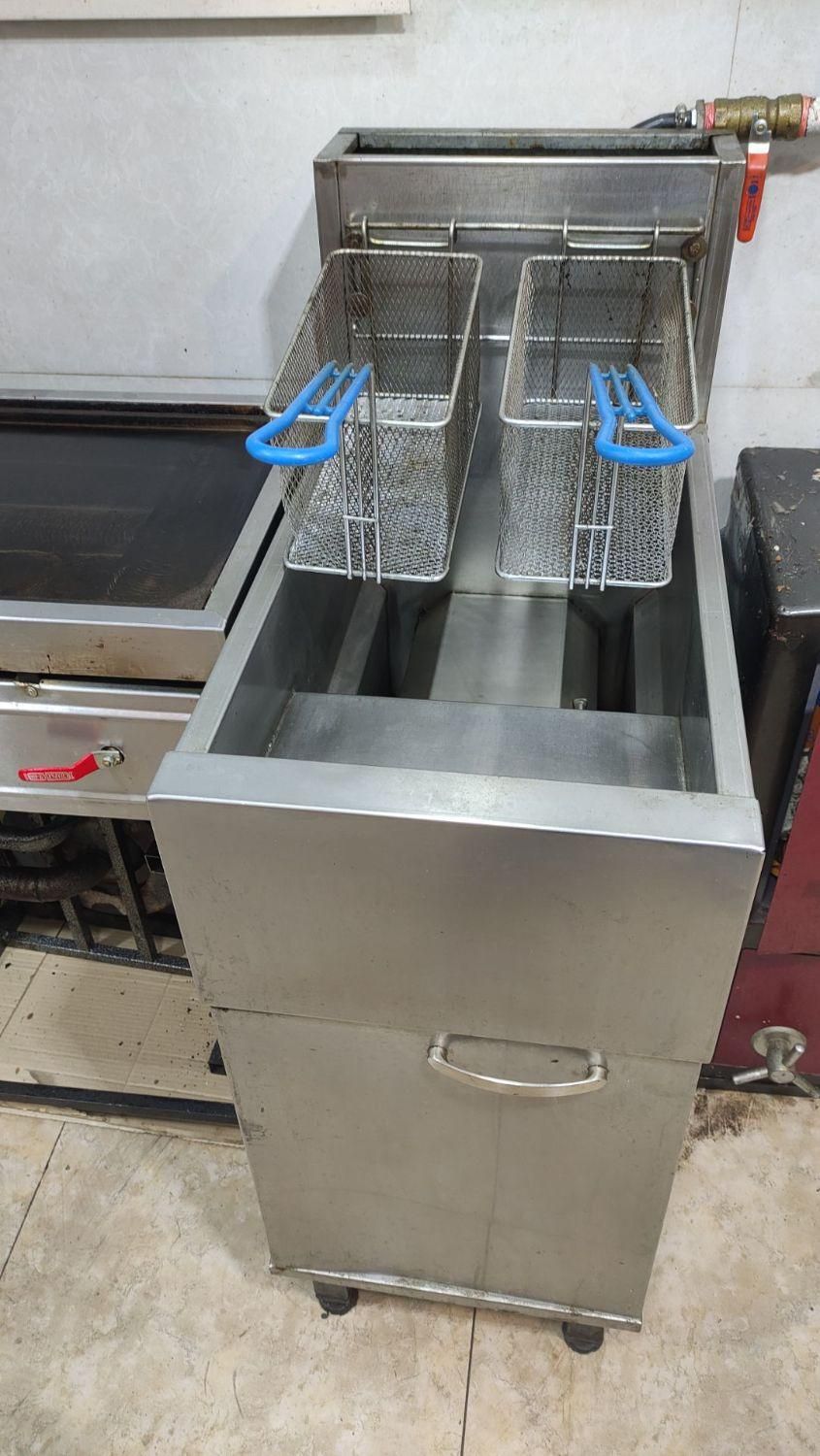 سرخ کن صنعتی و سیب زمینی تنوری|حراج|قزوین, |دیوار