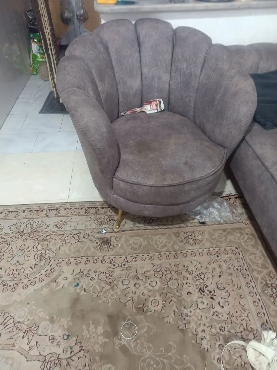 مبل|مبلمان خانگی و میز عسلی|رشت, کوی غلام نیا|دیوار