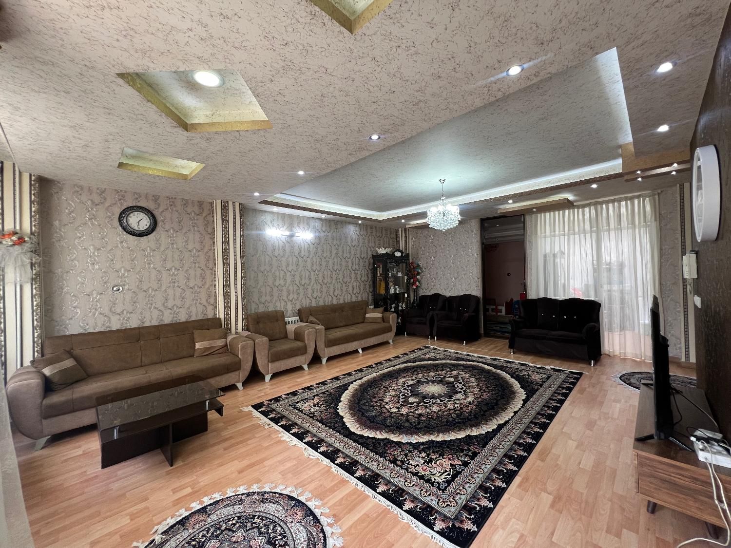 فروش یکجا پیلوت سه طبقه/شهرک مخابرات|فروش آپارتمان|اردبیل, |دیوار