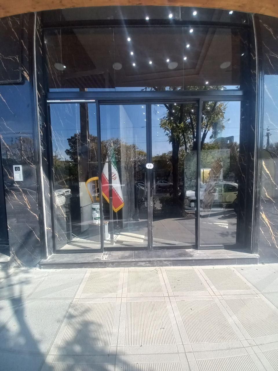 صنایع شیشه سکوریت پرشین|خدمات پیشه و مهارت|تاکستان, |دیوار