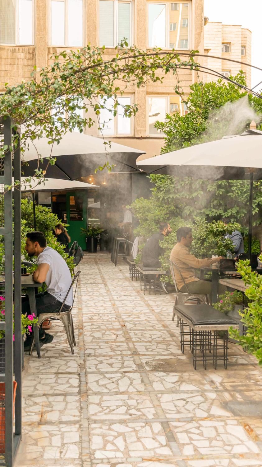 نیروی نظافت کافه و رستوران بدون جای خواب|استخدام خدمات فروشگاه و رستوران|تهران, سنائی|دیوار