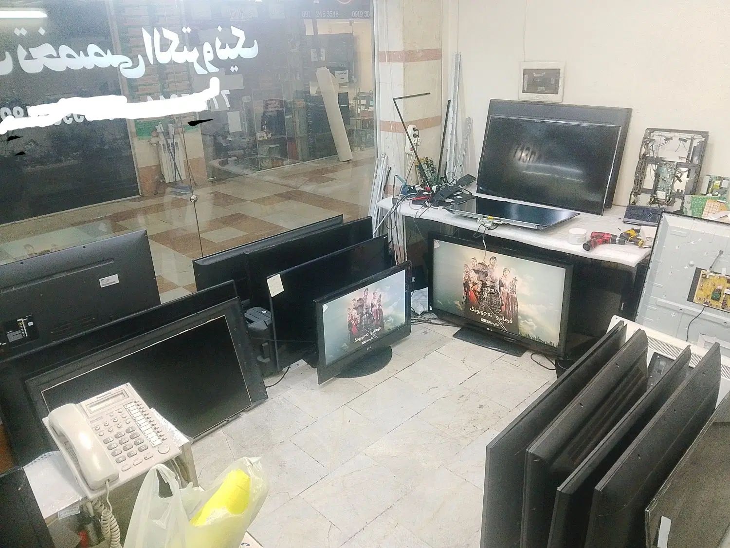 استخدام چند‌تعمیرکارتلویزیون با اتومبیل نیازمندیم|استخدام صنعتی، فنی، مهندسی|تهران, نارمک|دیوار