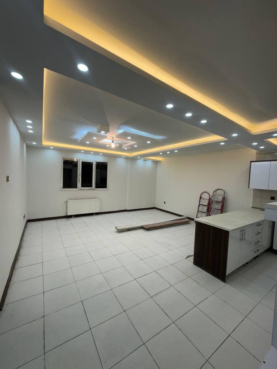 آپارتمان ۸۰متری نورگیر شهرک ابریشم (املاک برتر)|فروش آپارتمان|چهارباغ, |دیوار