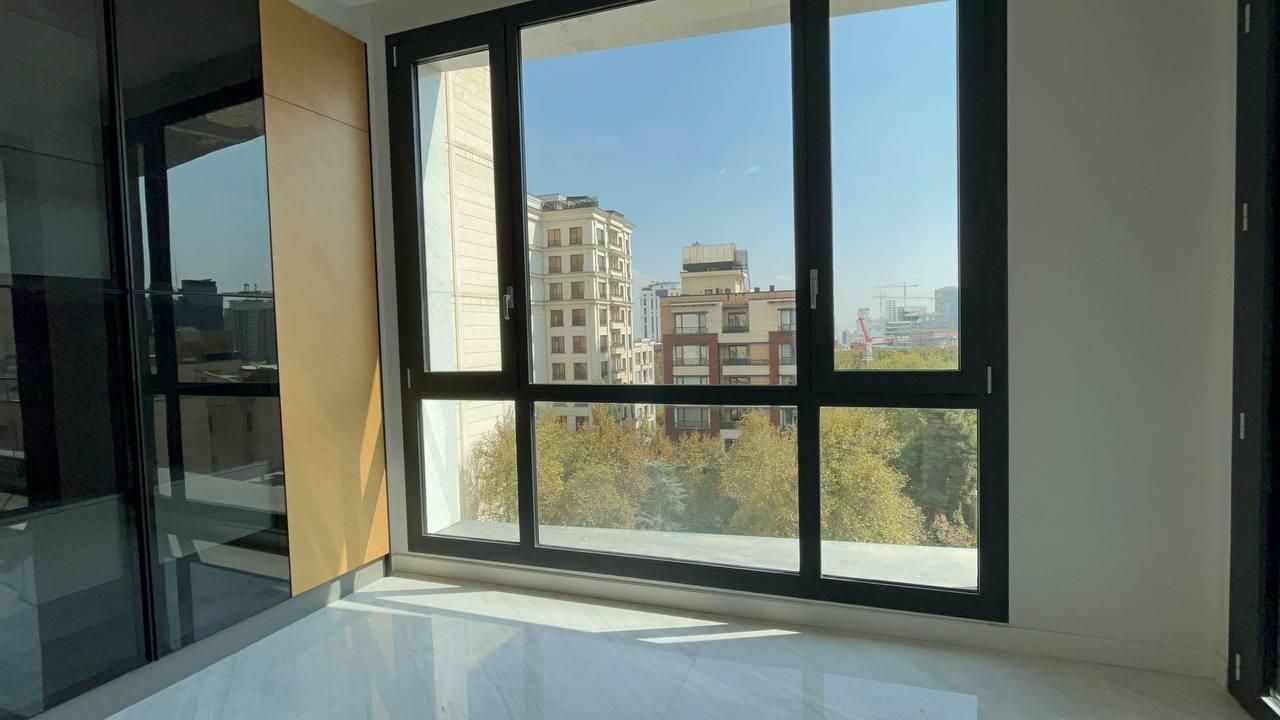 ۱۵۵ متر نوسازی شده/نور ونقشه عالی/تاپ لوکیشن ولنجک