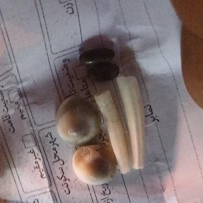 مهره بشرط اصل|کلکسیون اشیاء عتیقه|مسجد سلیمان, |دیوار