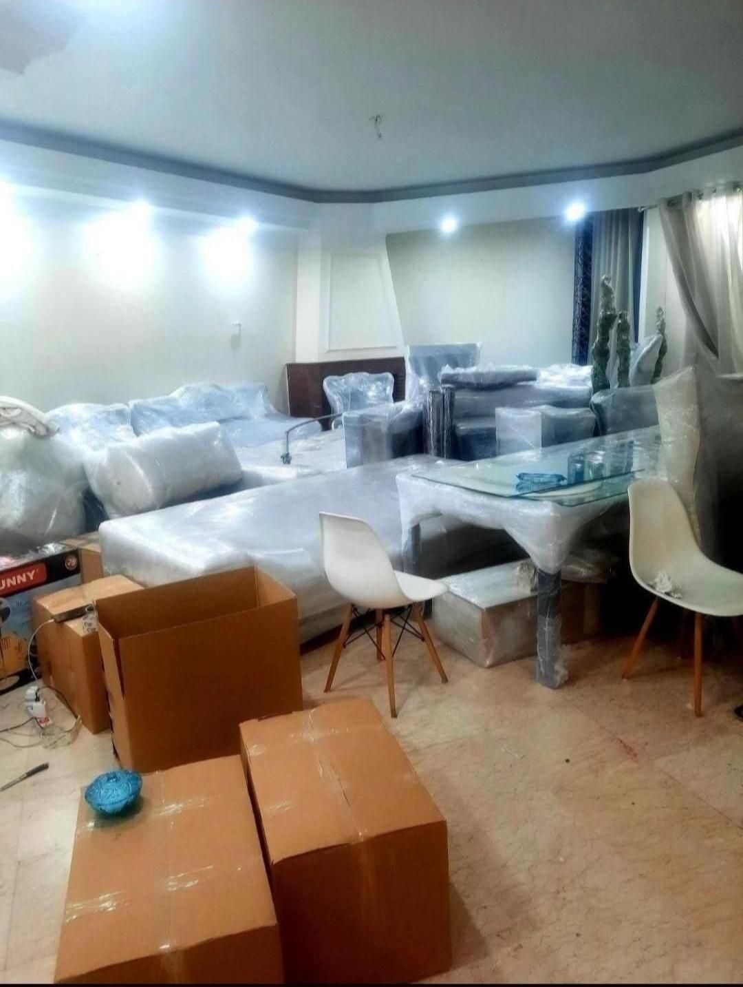 کارگراسباب کشی هستیم بارتخلیه همراه  وانت بار خاور|خدمات حمل و نقل|زاهدان, |دیوار