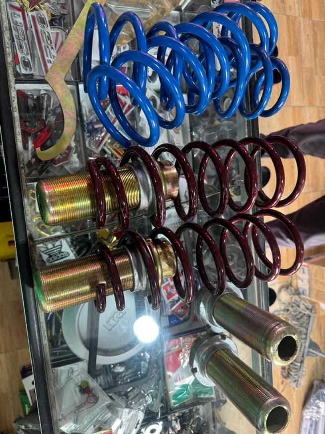 فنر لنزو اصلی رنگ شرابی موجود در تمامی سایز ها کمک|قطعات یدکی و لوازم جانبی|کرج, حصارک بالا|دیوار