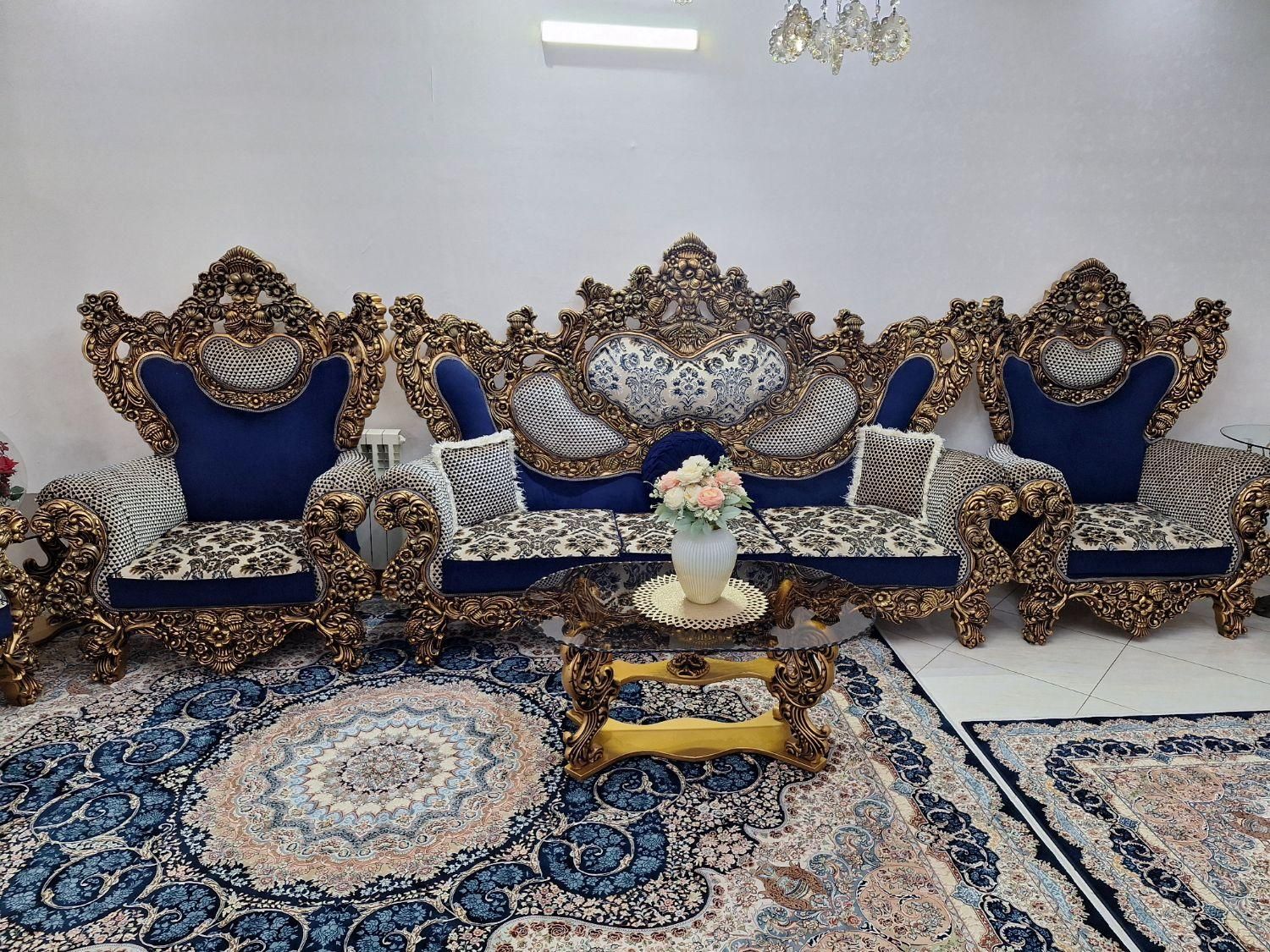 مبل سلطنتی ورق طلا با پارچه ترک ۹نفره درحد نو|مبلمان خانگی و میز عسلی|شهریار, شهرک وائین|دیوار