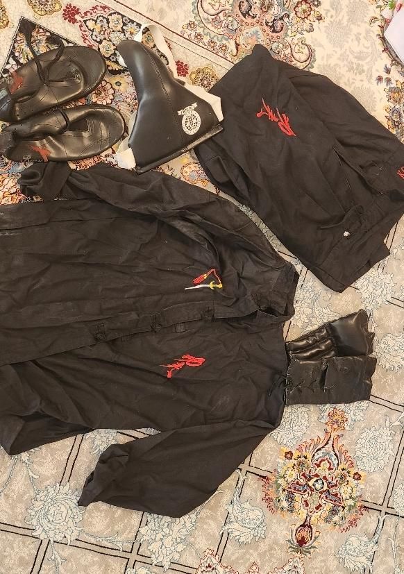 وسایل و تجهیزات کامل کنگفو سایز 5 و لباس کاراته|تجهیزات ورزشی|بروجن, |دیوار