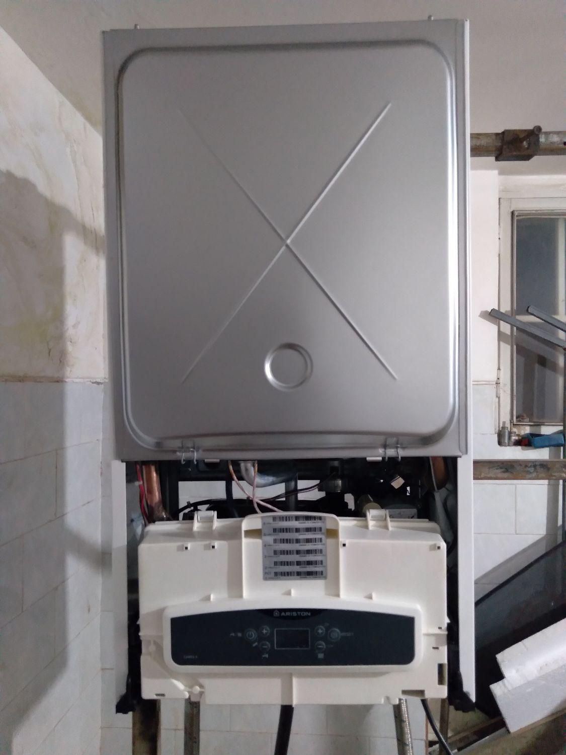 پکیج ۲۴kw آریستون|آبگرمکن، پکیج، شوفاژ|کاشان, فاز ۲ ناجی آباد|دیوار