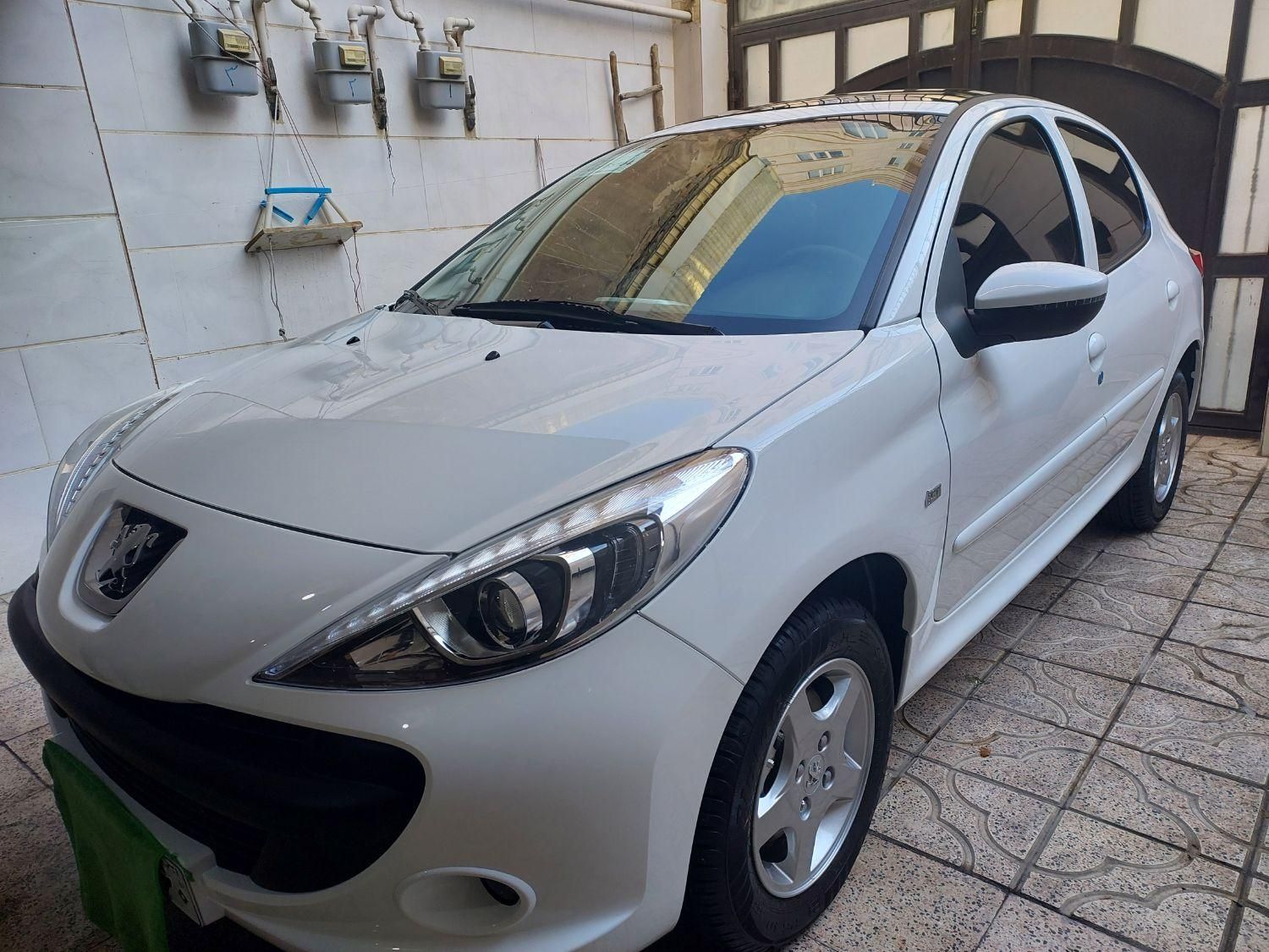 پولیش/ریکاوری رنگ/سرامیک تخصصی/پولیش واکس در محل|خدمات موتور و ماشین|کوهدشت, |دیوار