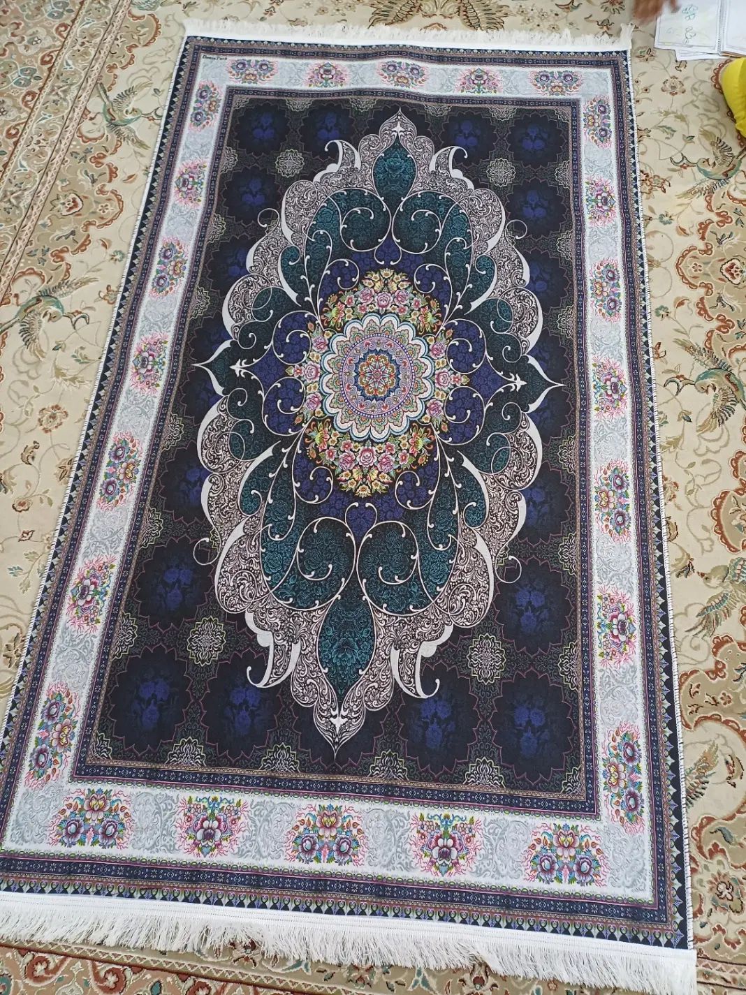 فرش چاپی ۲×۲نو|فرش|اصفهان, ارزنان|دیوار