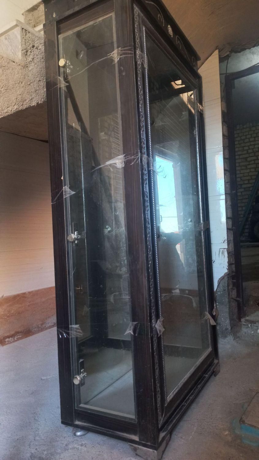 ویترین زیبا و کاربردی|بوفه، ویترین، کنسول|شهرکرد, |دیوار