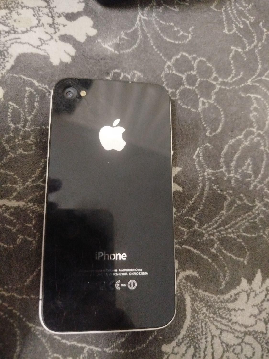 گوشی اپل4s|موبایل|تهران, کاشانک|دیوار