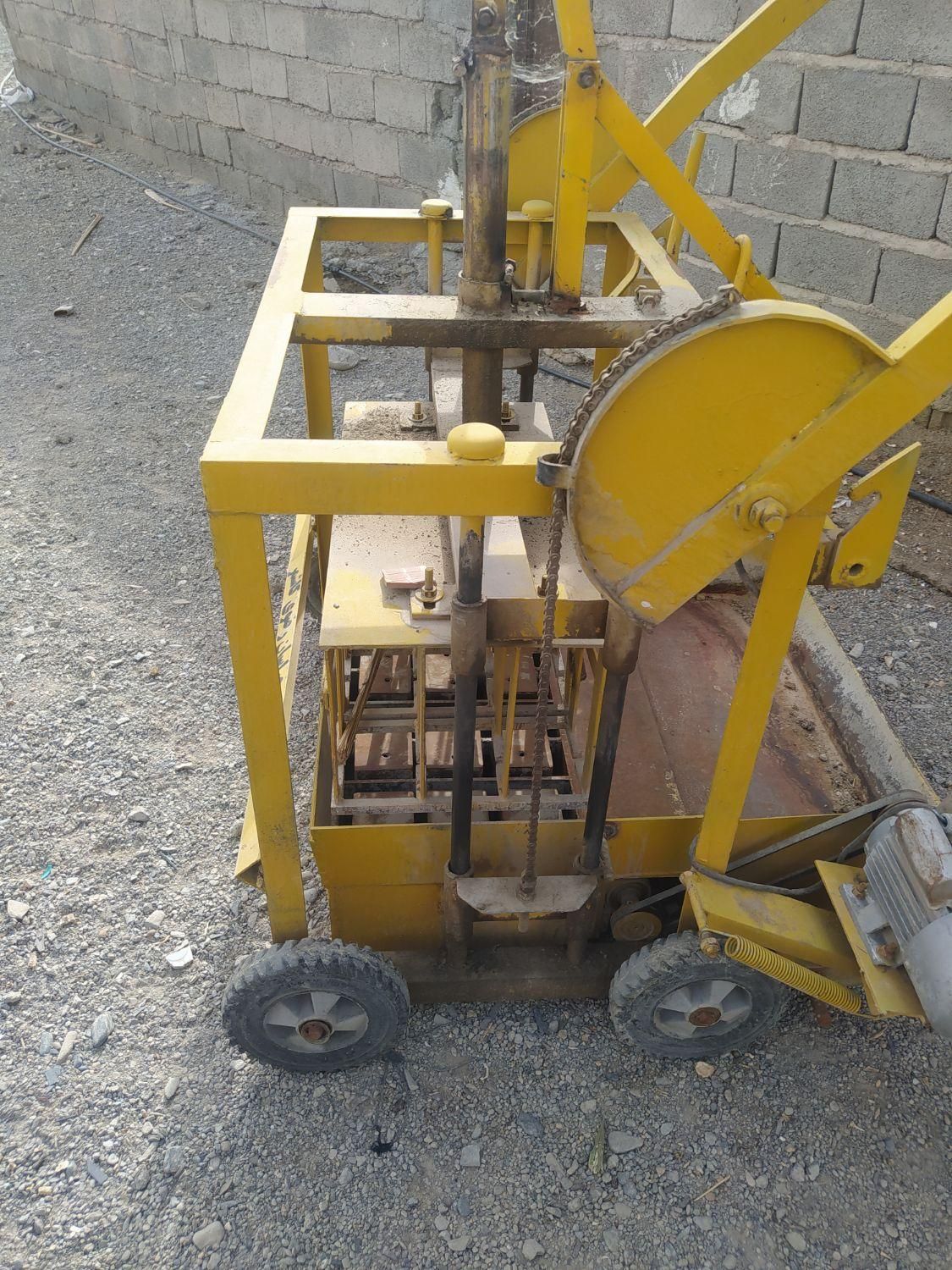 دستگاه بلوک زنی 20*40|ماشین‌آلات صنعتی|سراوان, |دیوار