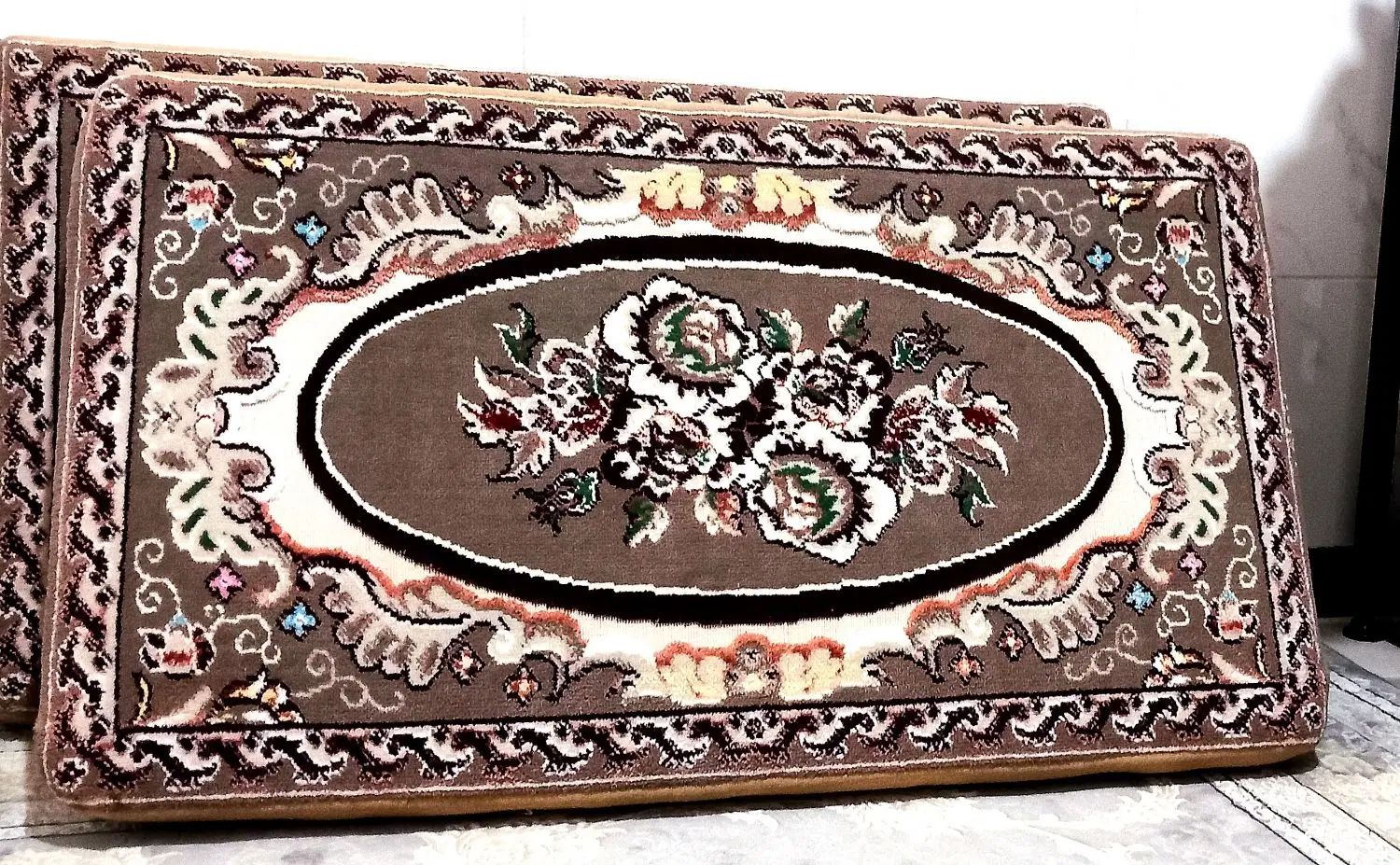یک جفت پشت تمیز بدون کثیفی و نو|پشتی|تهران, امیریه|دیوار