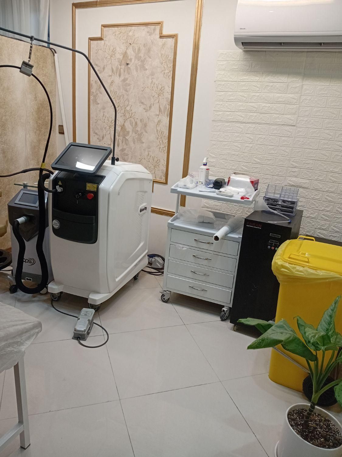 واگذاری کلینیک زیبایی پوست و مو و لیزر|اجارهٔ دفتر کار، اتاق اداری، مطب|قم, بلوار امین و ساحلی|دیوار