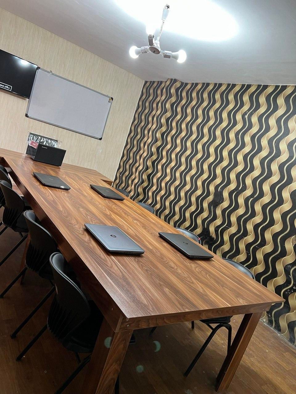 آموزش نرم افزار معماری اتوکد3dmax.رویت.icdl.فتوشاپ|خدمات آموزشی|تبریز, |دیوار