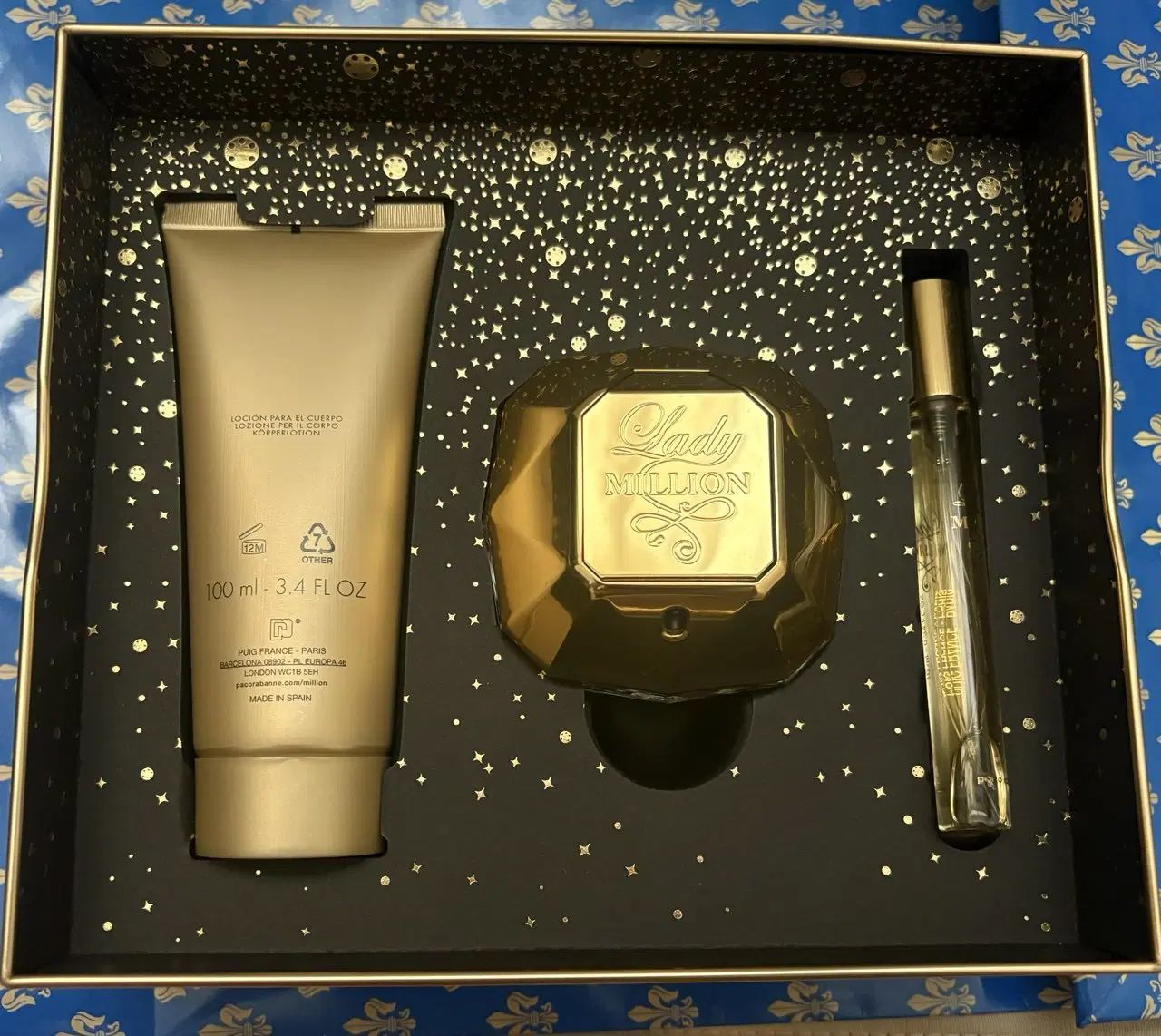 عطر|آرایشی، بهداشتی، درمانی|تهران, دهم فروردین|دیوار