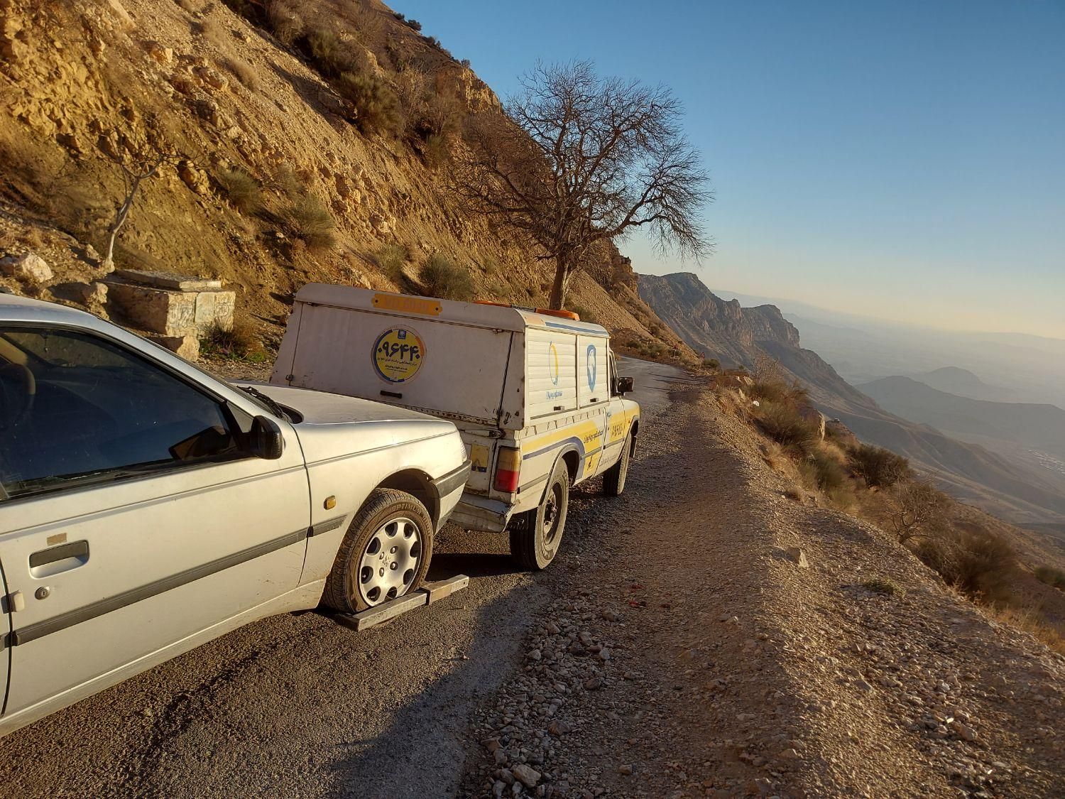امداد خودرو . یدک کش . خودرو بر .جرثقیل. حمل خودرد|خدمات حمل و نقل|داراب, |دیوار