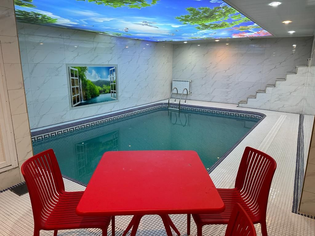 منزل‌ ویلایی‌ مبله‌ با استخرآبگرم ‌گلسرخ ‌فرودگاه|اجارهٔ کوتاه‌مدت آپارتمان و سوئیت|شیراز, منطقه هوایی شهید دوران|دیوار