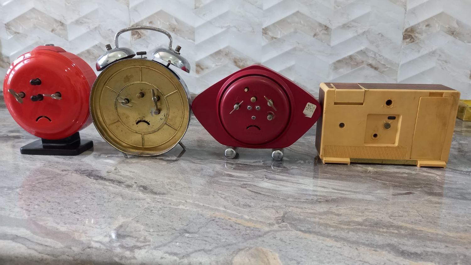 ساعت های قدیمی عتیقه انتیک قابلمه مسی|کلکسیون اشیاء عتیقه|قزوین, |دیوار