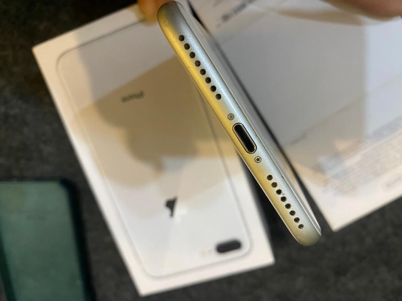 اپل iPhone 8 Plus با حافظهٔ ۶۴ گیگابایت|موبایل|تهران, بهار|دیوار