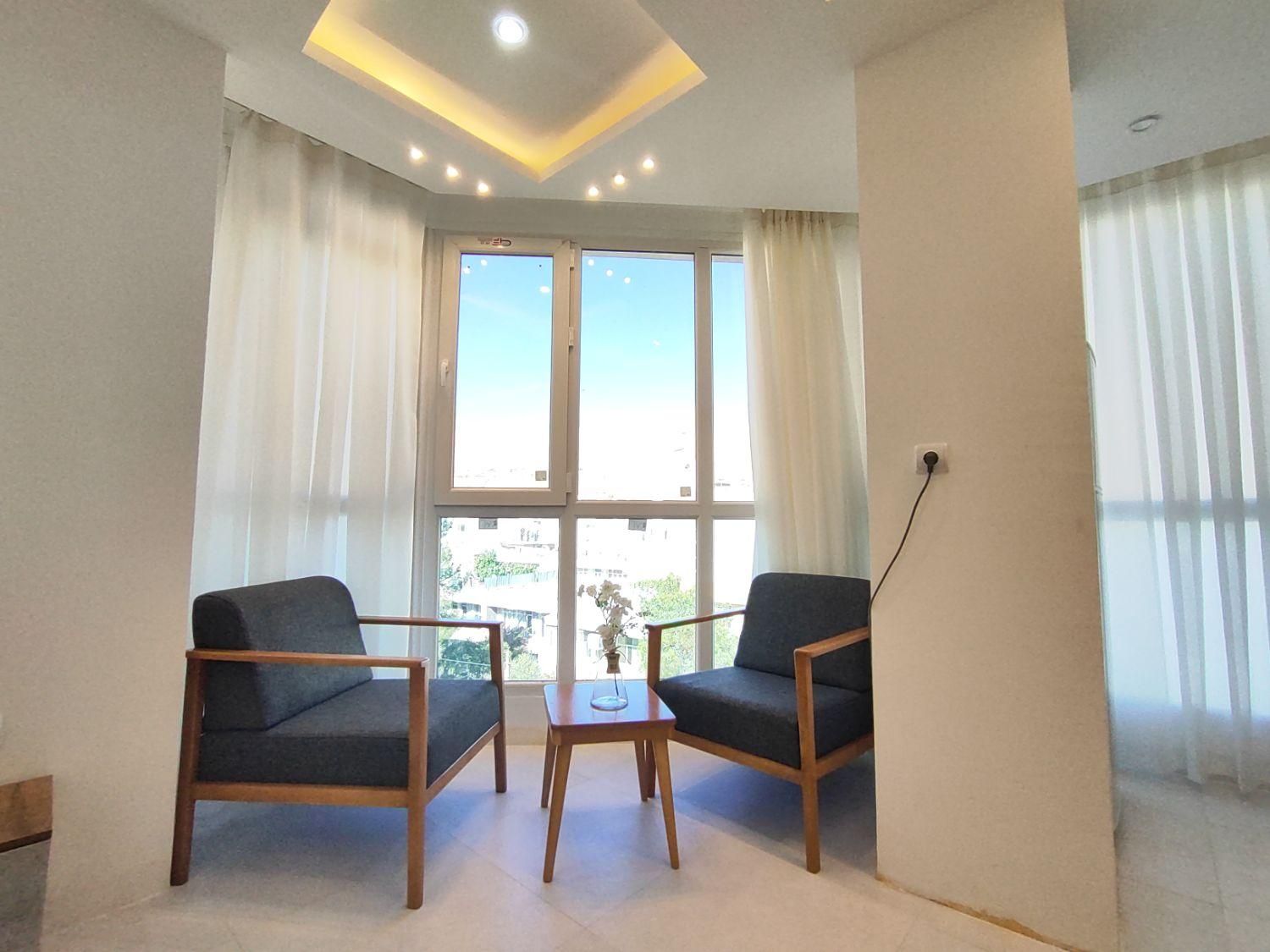 هتل آپارتمان اوستا، سوییت، خانه مسافر،منزل اجاره،|اجارهٔ کوتاه‌مدت آپارتمان و سوئیت|شیراز, باغ تخت|دیوار