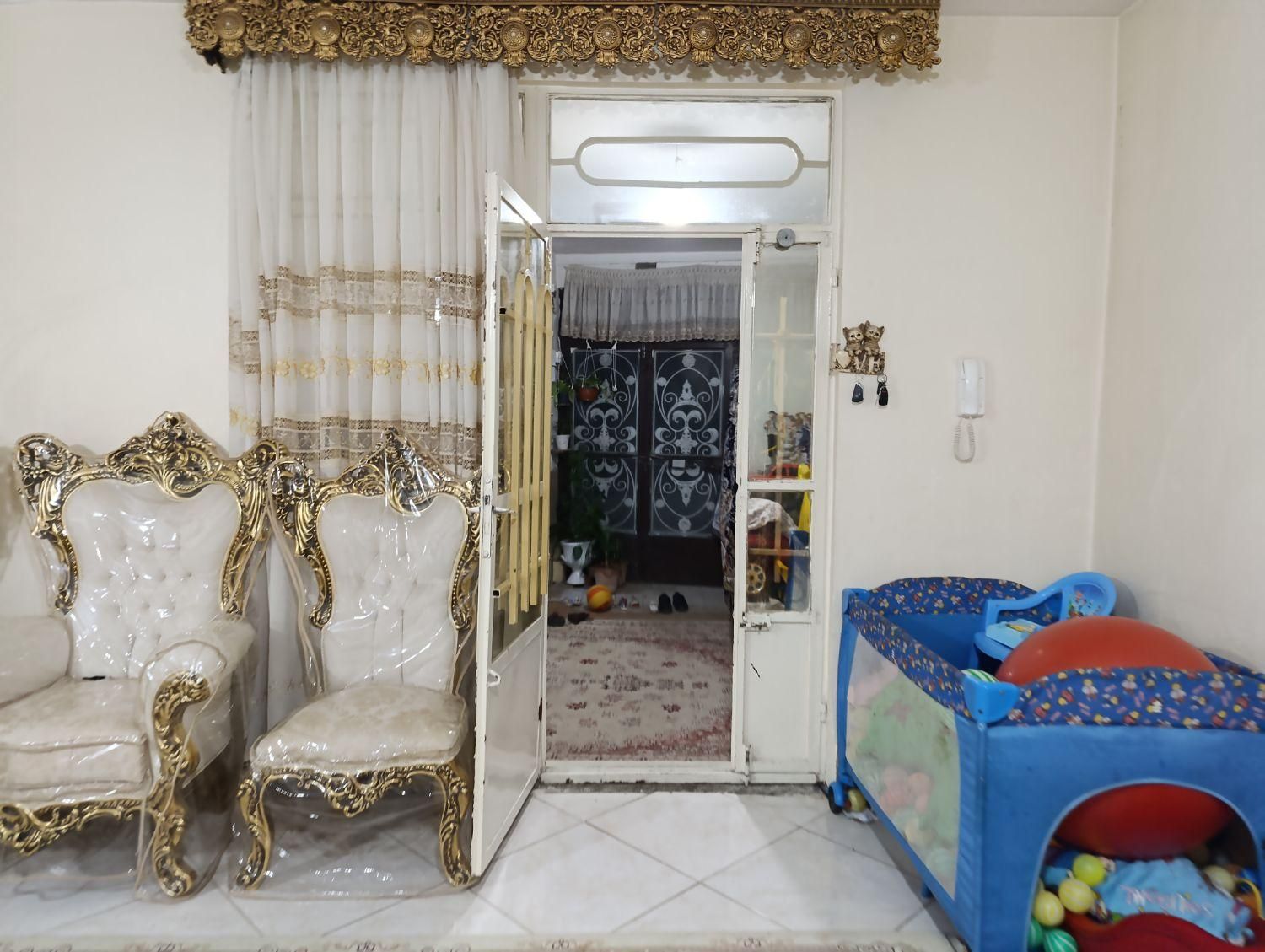 آپارتمان همکف راه جدا|فروش آپارتمان|مشهد, رده|دیوار