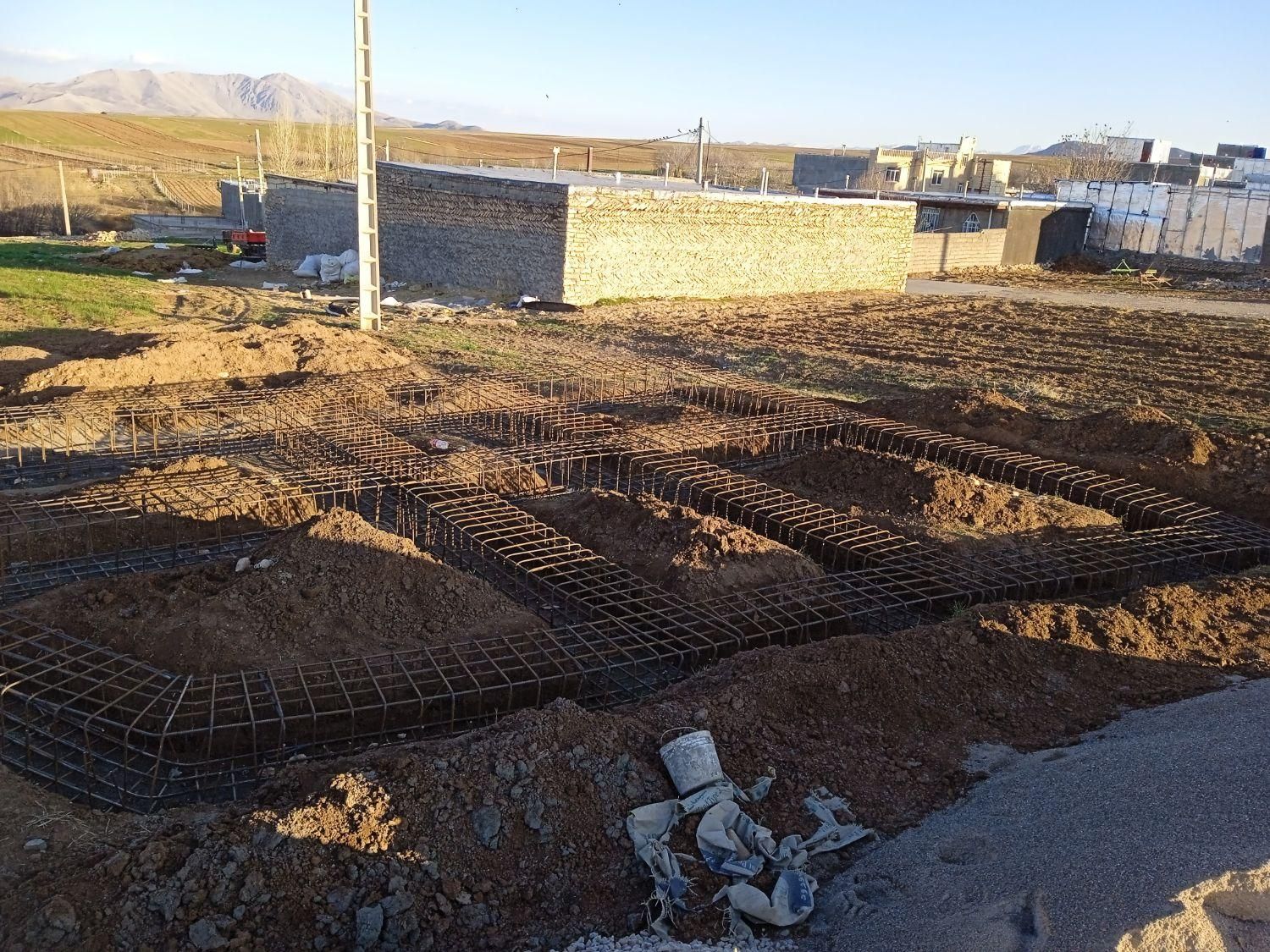 آرموتوربندی اجرای فونداسیون وسقف های فلزی وبتونی|خدمات پیشه و مهارت|نورآباد, |دیوار