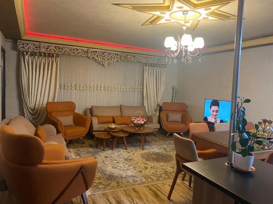فروش آپارتمان ۹۰ متری با پارکینگ در اول گلزاران|فروش آپارتمان|رشت, گلزاران|دیوار