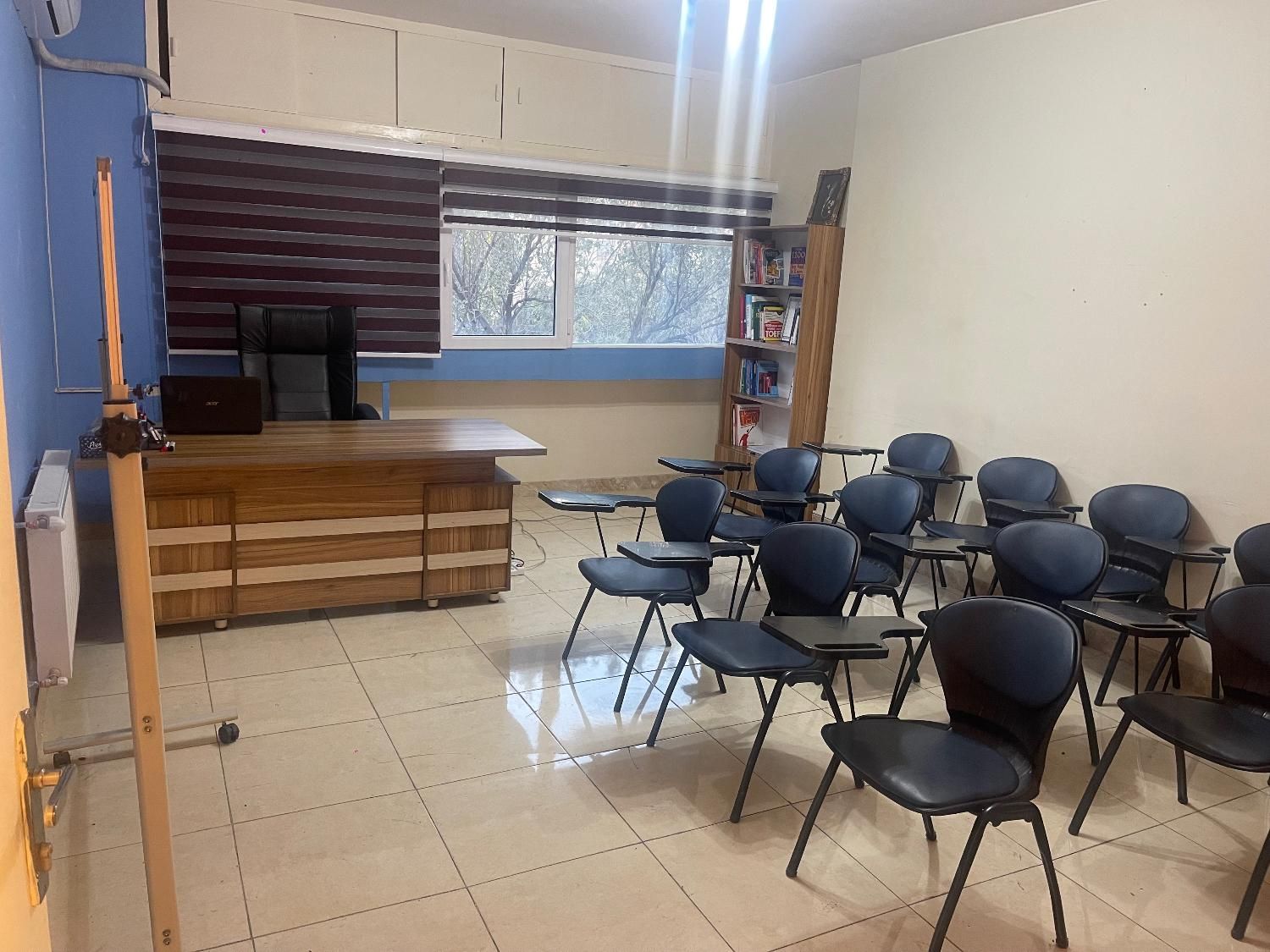 اجاره کلاس آموزشی در شهناز|اجارهٔ کوتاهمدت دفتر کار و فضای آموزشی|تبریز, |دیوار