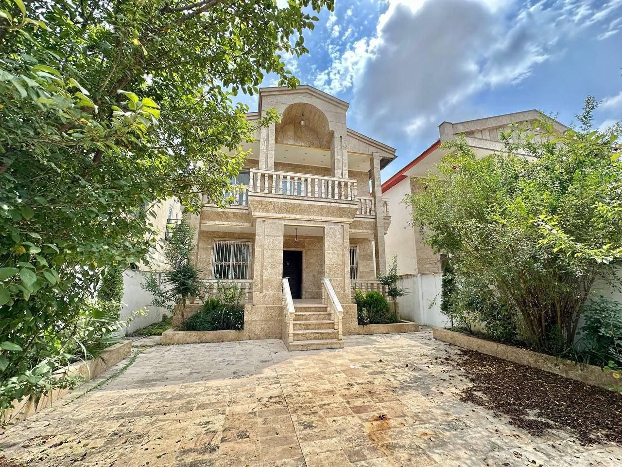 ویلاباغ نماکلاسیک دوبلکس 250متری سند تک برگ شهرکی|فروش خانه و ویلا|رامسر, |دیوار